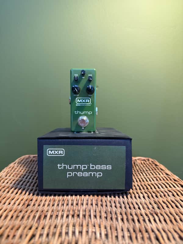 MXR M281 Thump Bass Preamp