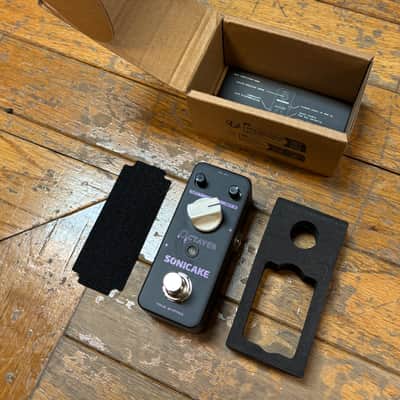 SONICAKE Octaver Analog Octave Effect Pedal image 6