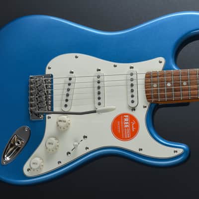 Squier Classic Vibe 60’s Stratocaster - Lake Placid Blue image 1