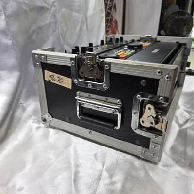 Pyle Pro PDJ1KT Dual CD Player & 2-Channel DJ Mixer in Road Case image 11