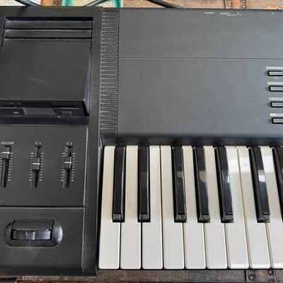 Roland XP-50 61-Key 64-Voice Music Workstation Keyboard 1995 - 1998 - Black image 2