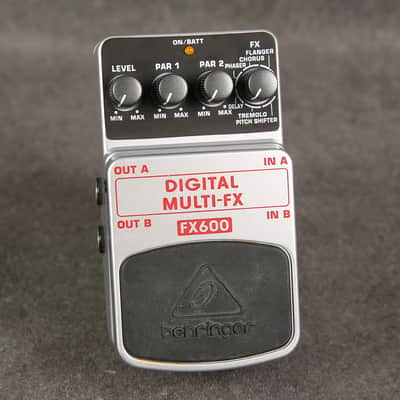 Behringer FX600 - 2nd Hand image 1