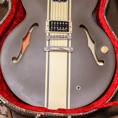 Epiphone Tom DeLonge Signature ES-333 | Brown Cream Stripe image 5