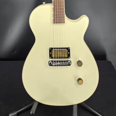 Gretsch Streamliner™ Jet™ 1 Pickup, Laurel Fingerboard, Vintage White image 2