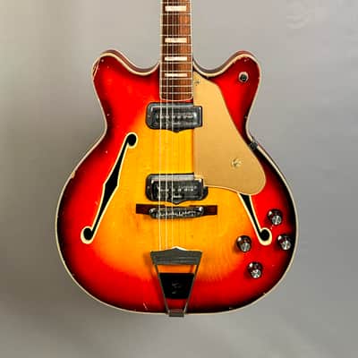 Fender Coronado II 1967 - Sunburst image 2