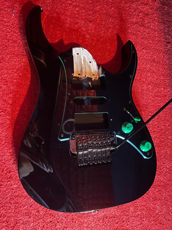 Ibanez Universe UV70-P image 1