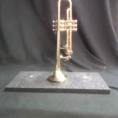 King 600 Trumpet serial 846051 - Lacquer image 3