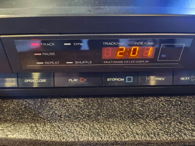 Magnavox CD Player Model CDB-490