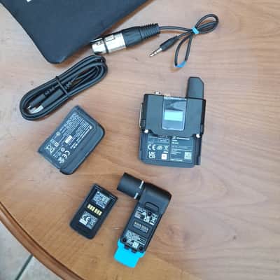 Sennheiser Sennheiser AVX Wireless Microphone Set | SK AVX + EKP AVX | 3.5mm | With Carrying Case image 2