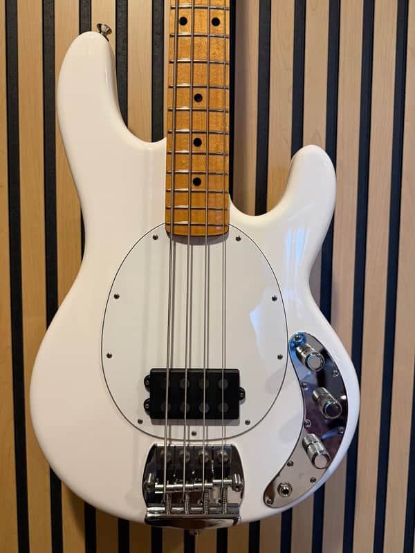 Ernie Ball Music Man Retro '70s StingRay