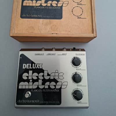 Electro-Harmonix Deluxe Electric Mistress Reissue with 24V Adapter 2000 Silver / Black image 3