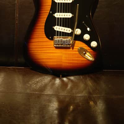 80s Vintage USA Schecter Strat image 2