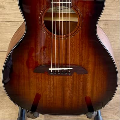 Alvarez AP66SHB Parlor 2010s - Shadowburst image 1