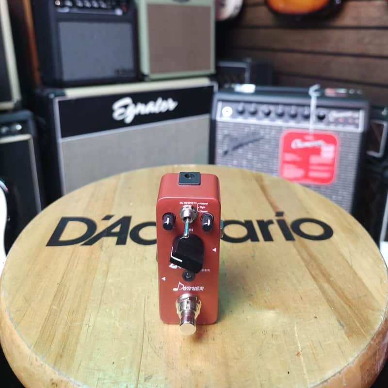 2010s Donner Morpher Red