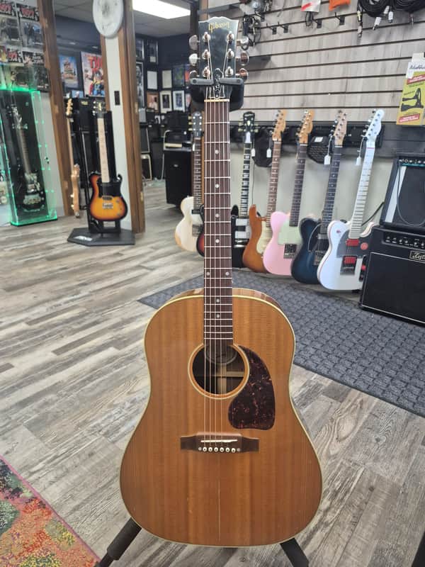 Gibson j-45 Studio Walnut 2019 - 2020 - Antique Natural