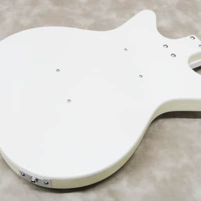 Danelectro 59DC Long Scale Bass Lefty (White Pearl/w White pickguard) image 6