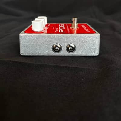 Electro-Harmonix Micro POG Polyphonic Octave Generator 2007 - Present - Red / Gray image 5
