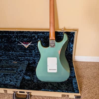 Fender Custom Shop '63 Reissue Stratocaster Relic Aged Sherwood Green Metallic image 3