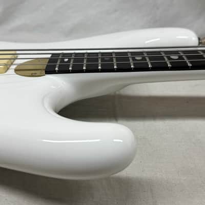 Alembic Elan 4-string Bass with Case - White (likely re-fin'd) image 14