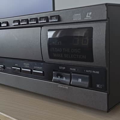 Pioneer LaserKaraoke Laserdisc Pro CLD-V300 image 7