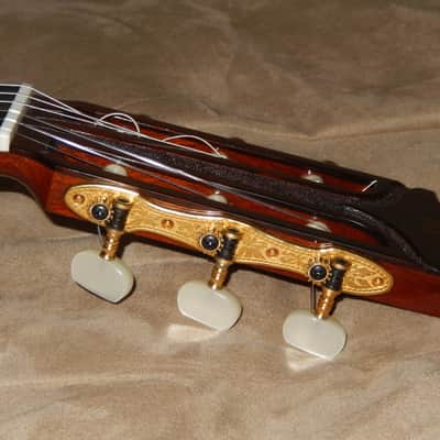 Her Majesty Yamaha GC30A - 1974 - Highest Grade Japanese Made Classical Concert Guitar image 4