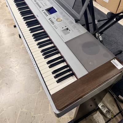 Yamaha DGX-640 + MOBILE