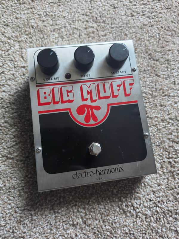 Electro-Harmonix Big Muff Pi 2000 - Present - Silver / Black / Red image 1