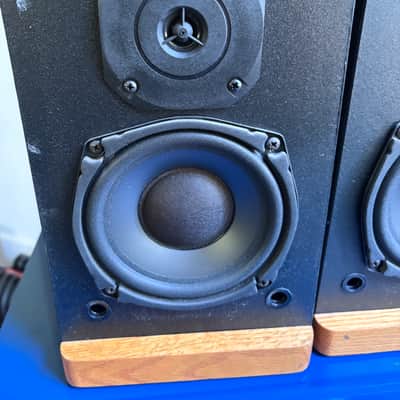 Pinnacle PN5+ bookshelf speakers image 6