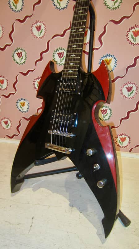 Silvertone KISS APOCALYPSE 2000s - Black image 1