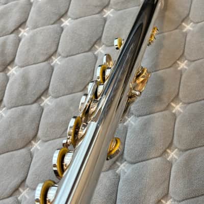 Yamaha Allegro Model YFL-372 Flute Silver Head Split E Low B image 14