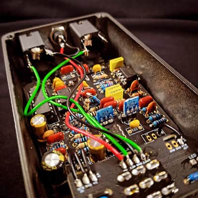 Matallín Bass Preamp image 4