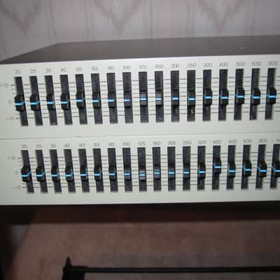 Phonic PEQ3300 - grey image 2
