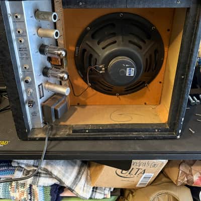 Silvertone Model 1472 10-Watt 1x12 Guitar Combo Amplifier image 14