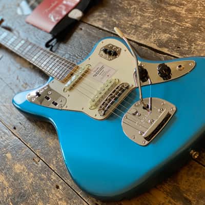 Fender Japan Limited Edition Jaguar FSR Lake Placid Blue with Matching Headstock, Block Inlays and Neck Binding image 4