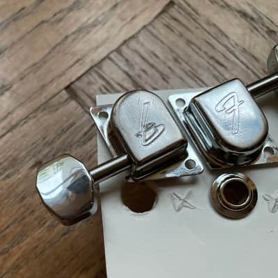 Set of 2 Fender F Tuning machine vintage 1990 - Chrome image 2