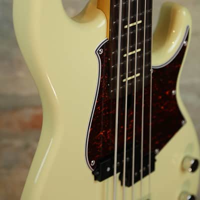 YAMAHA BBP35 VW - 5 Corde Made in Japan - Vintage White image 10