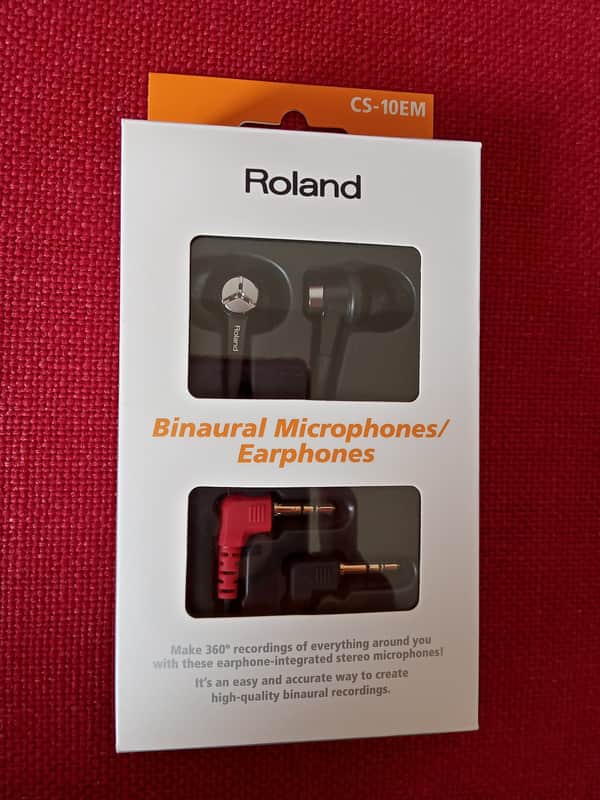 Roland CS-10EM Binaural Microphones/Earphones image 1
