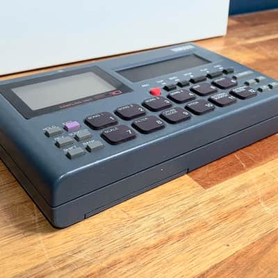 Yamaha SU10 Sampler - Dark Blue image 3