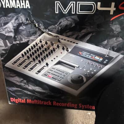 Yamaha  Yamaha MD4S Multitrack Recorder 1999 - Silber image 9