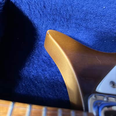 Rickenbacker 1979 320 - Autumnglo image 13