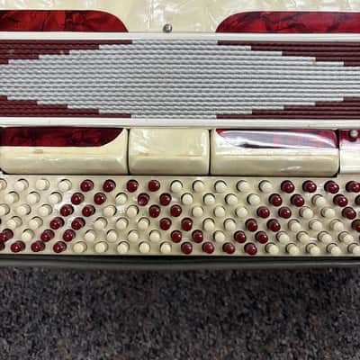 Cavalier 3 Reed Piano Accordion, Red image 8