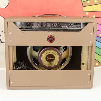 Fender '62 Deluxe Combo Guitar Amplifier image 7
