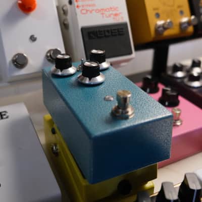 ギター Derange Master Midnight Amplification Midnight Amplification Derange Master Treble Booster Unit | Reverb