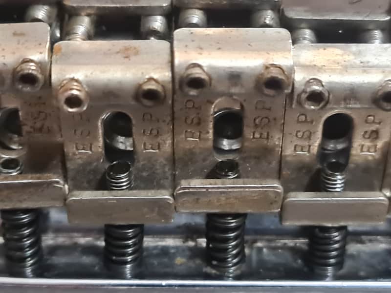 Original 1980s Fujigen MIJ ESP Stratocaster tremolo bridge - Incredibly rare piece... imagen 1