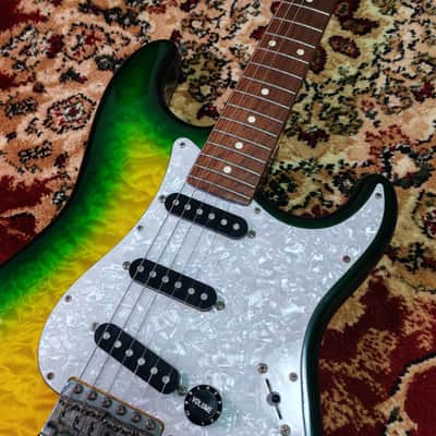 *RARE* 2013 Fender Stratocaster '62 Reissue ST62QT-YLM Yellow Lime Burst, High Grade Quilt Maple Top, Non-Catalog w/ Hangtags, MIJ Fujigen image 7