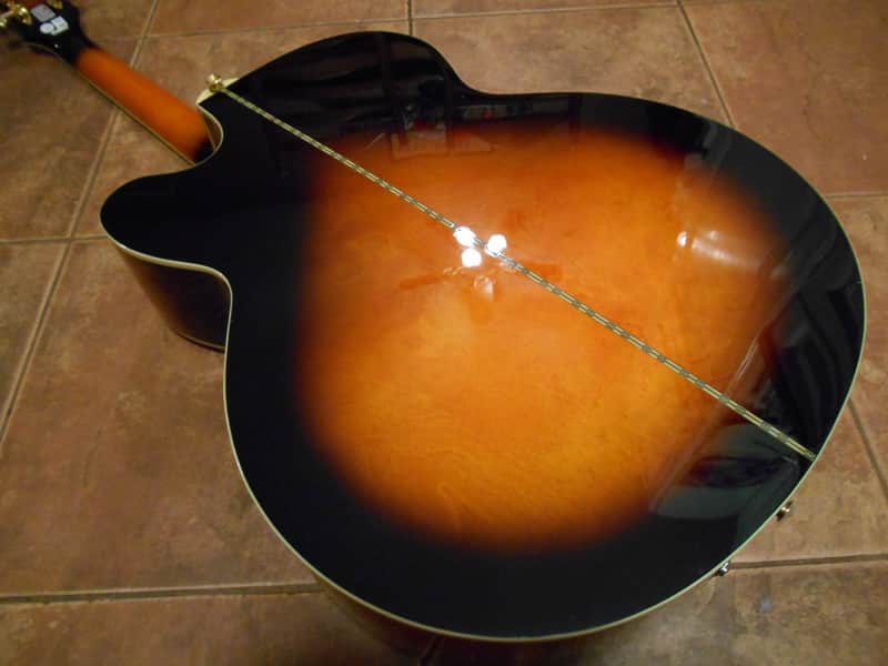Epiphone by Gibson. EJ 200CE/VS Acoustic Electric Guitar. Vintage