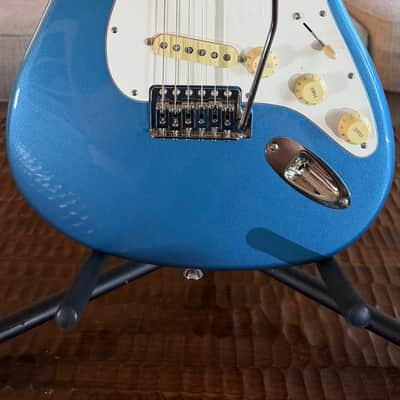 Fender American Professional Stratocaster Guitar Faded Lake Placid Blue 2022 - Gloss image 3