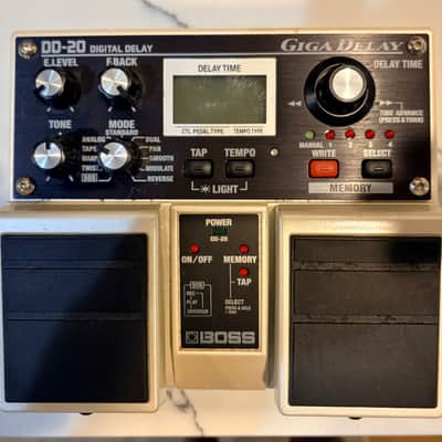 Boss DD-20 Giga Delay | Reverb