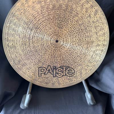 Paiste Signature Traditionals Light Flat Ride 20” (2021g) | Serial #06962656 | 2006 Production image 4
