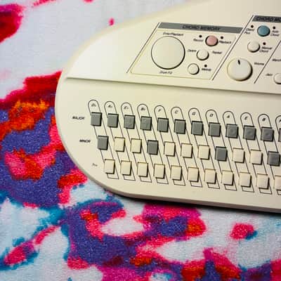 Suzuki OM-300 Omnichord W/Case + AC image 11